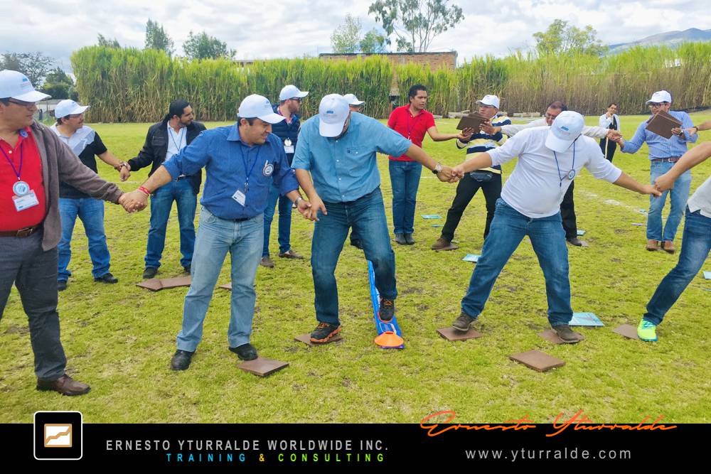 Taller outdoor de Cuerdas Bajas para equipos que buscan un alto desempeño y compromiso